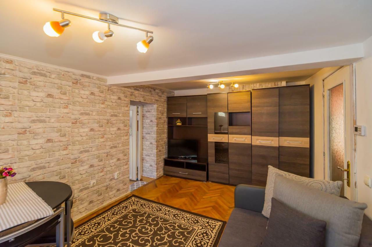 Rooftop Central Apartment 브라쇼브 외부 사진